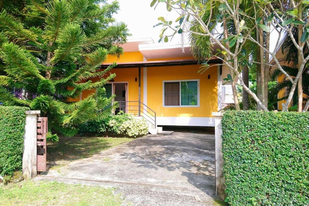 Holiday home Little Yellow House- Aonang Ao Nang